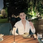 Việt